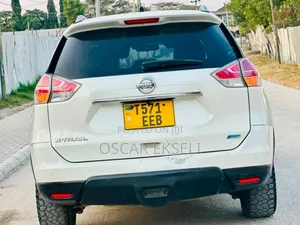 Nissan X-Trail 2013 White