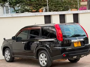 Nissan X-Trail 2010 Black