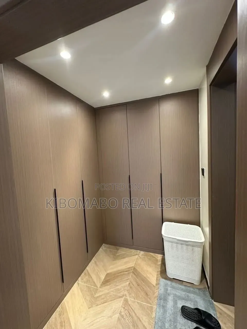 Furnished 2bdrm Apartment in Oyster Bay for rent
