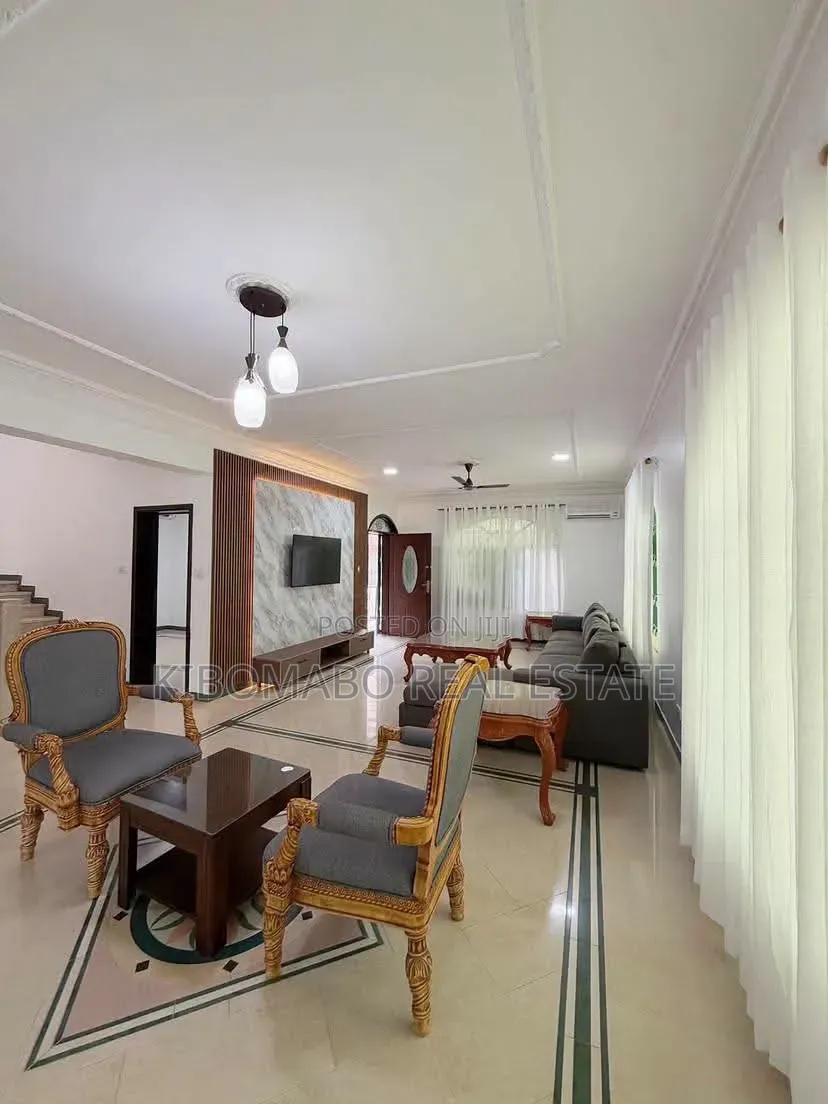 Furnished 3bdrm Villa in Masaki for rent
