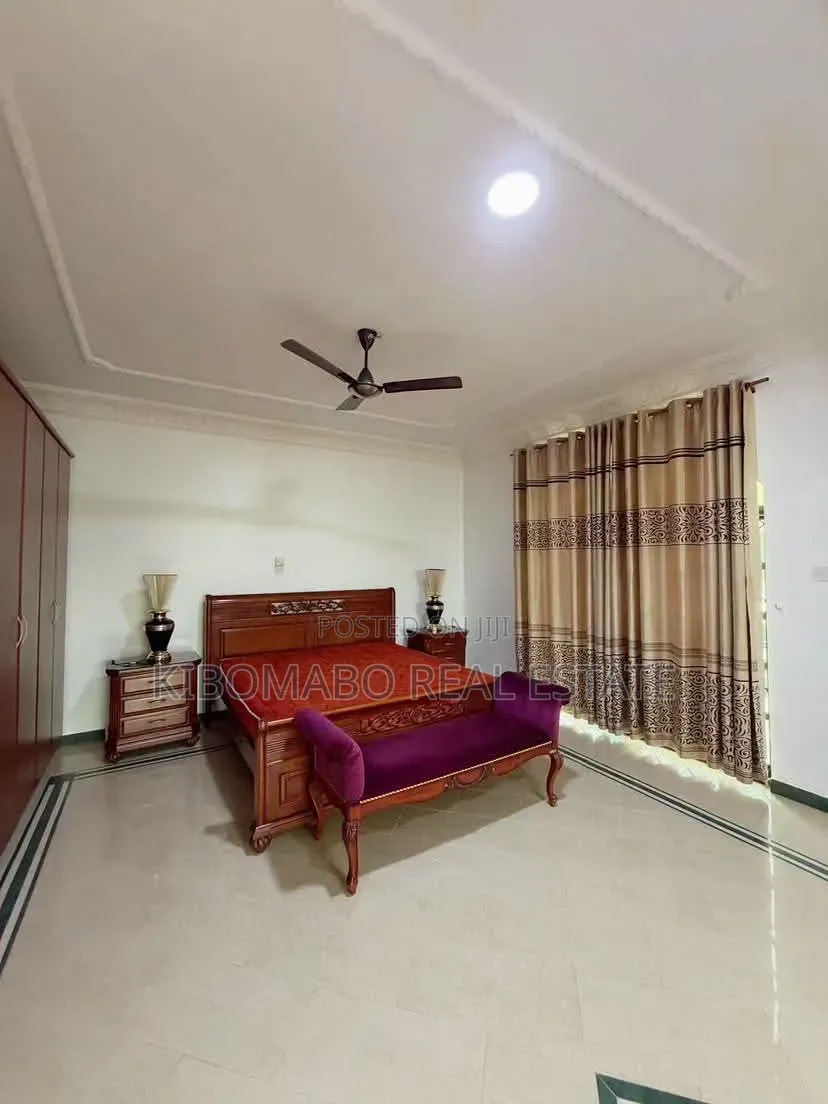 Furnished 3bdrm Villa in Masaki for rent