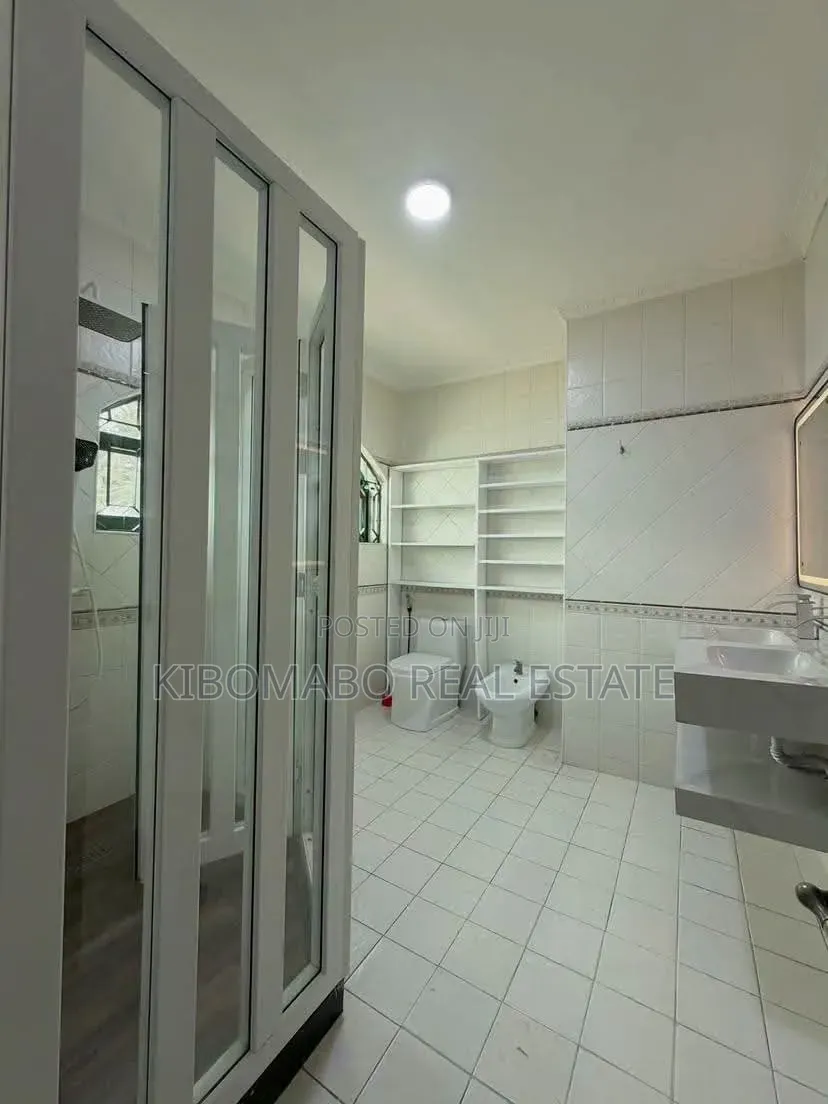 Furnished 3bdrm Villa in Masaki for rent