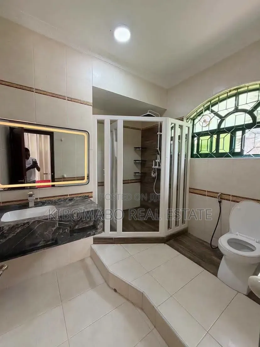 Furnished 3bdrm Villa in Masaki for rent