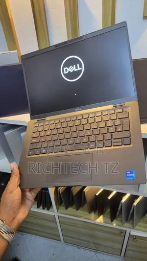 Laptop Dell Latitude 7420 16GB Intel Core i7 SSD 256GB