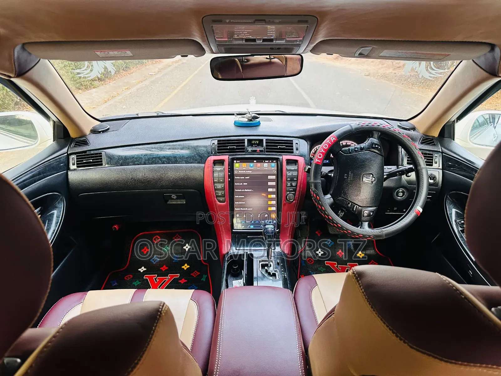 Toyota Crown 2027 White