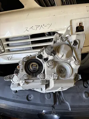 Toyota Crown Headlights