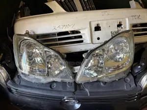 Toyota Crown Headlights