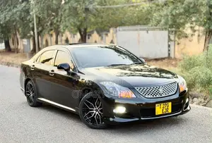 Toyota Crown 2020 Black