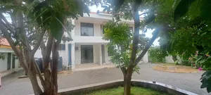5bdrm Mansion in Mbweni for sale