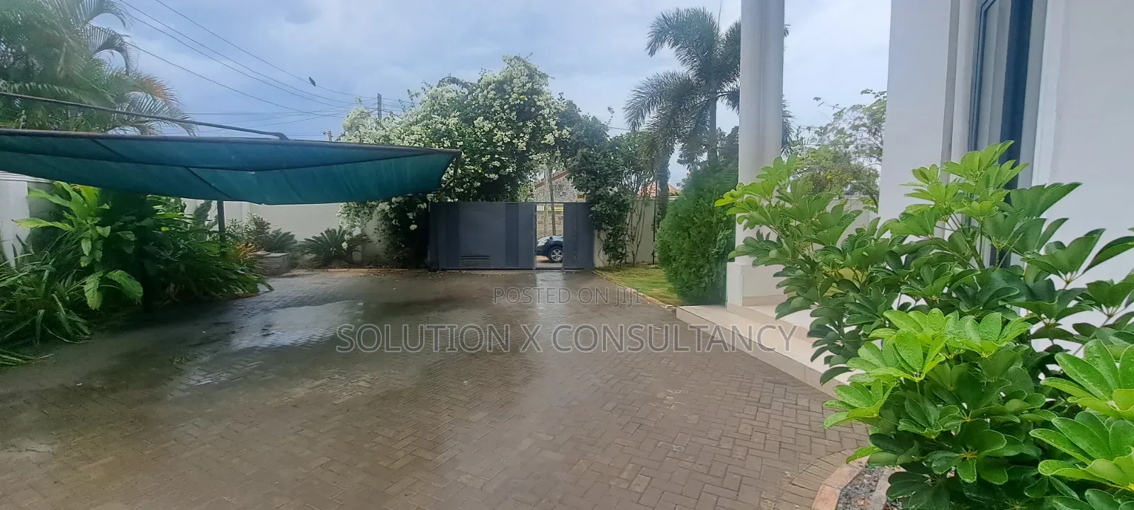 5bdrm Mansion in Mbweni for sale