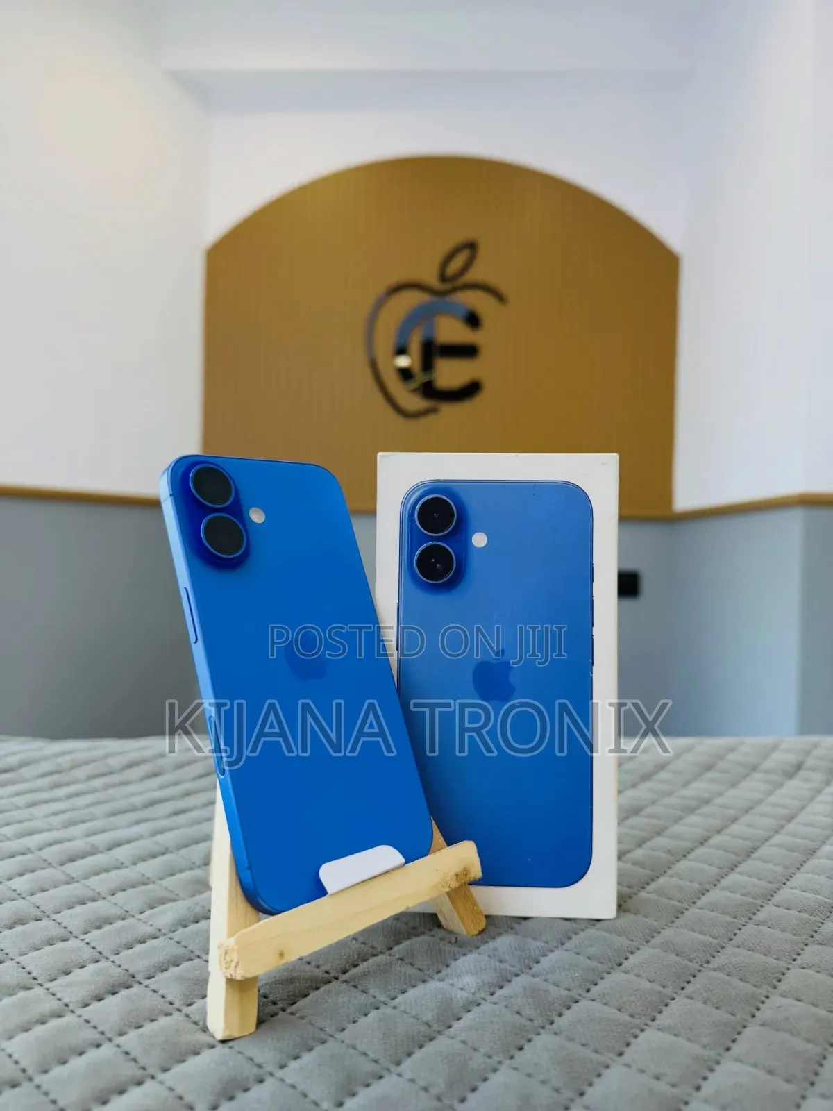 New Apple iPhone 16 128 GB Blue