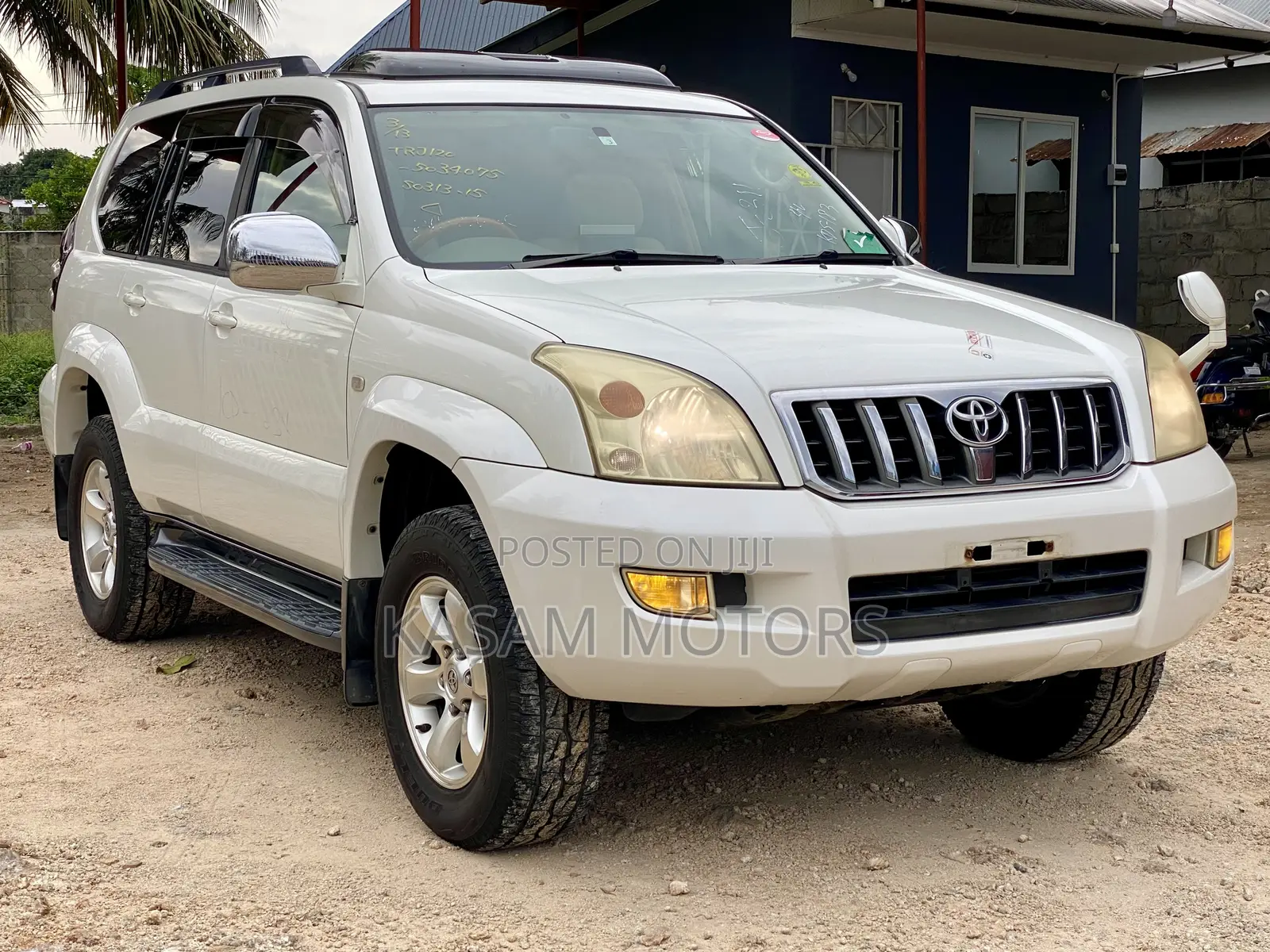 Toyota Land Cruiser Prado 2006 White