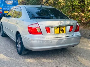 Toyota Premio 2005 Silver