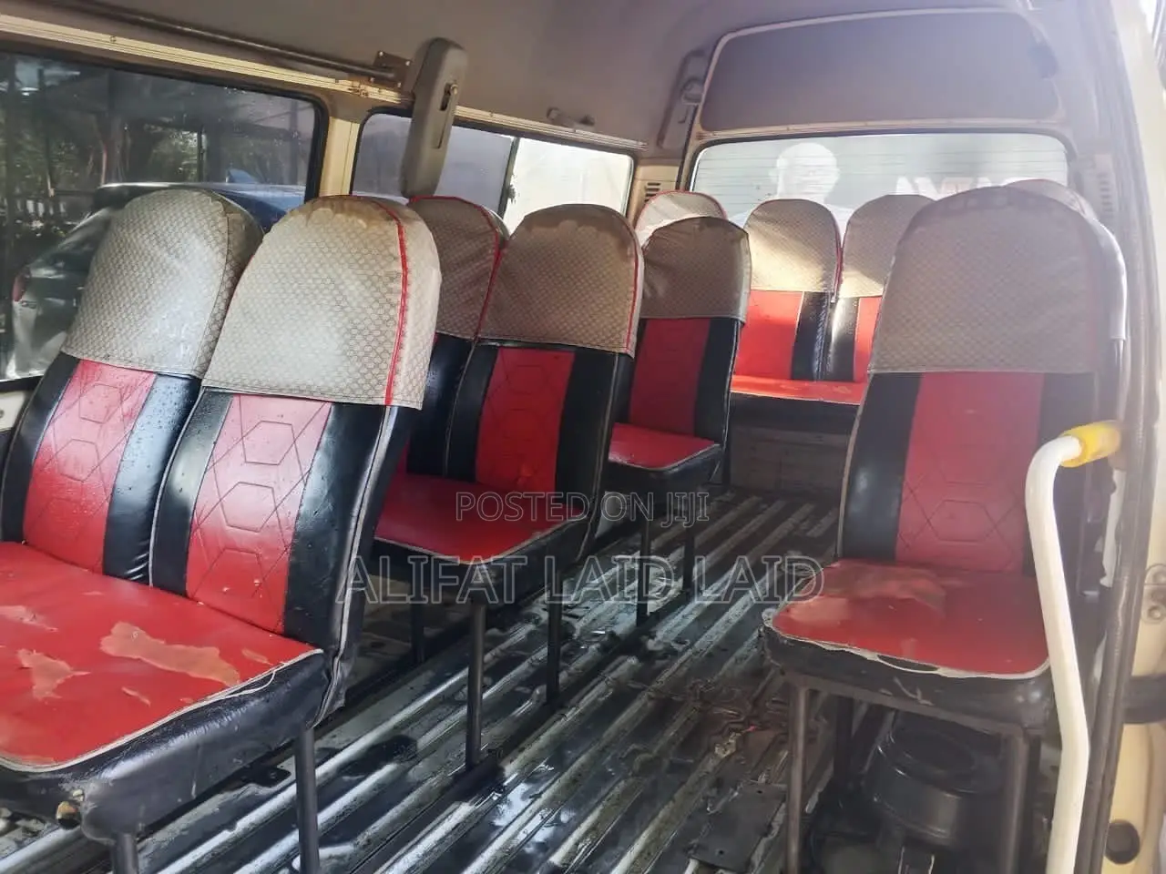 Toyota Grand HiAce 2002 White