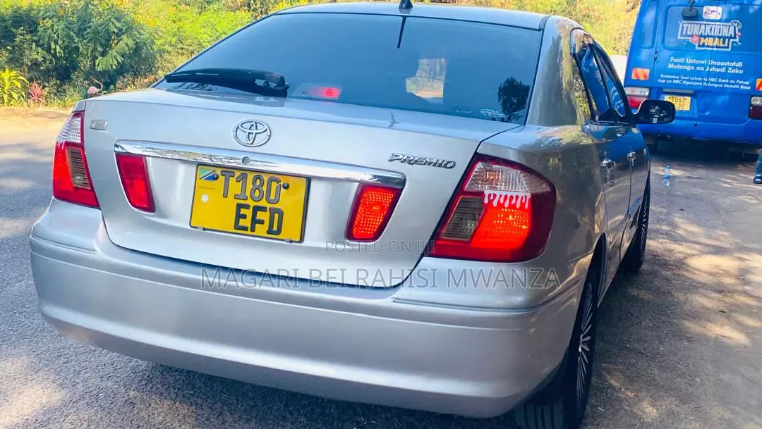 Toyota Premio 2005 Silver
