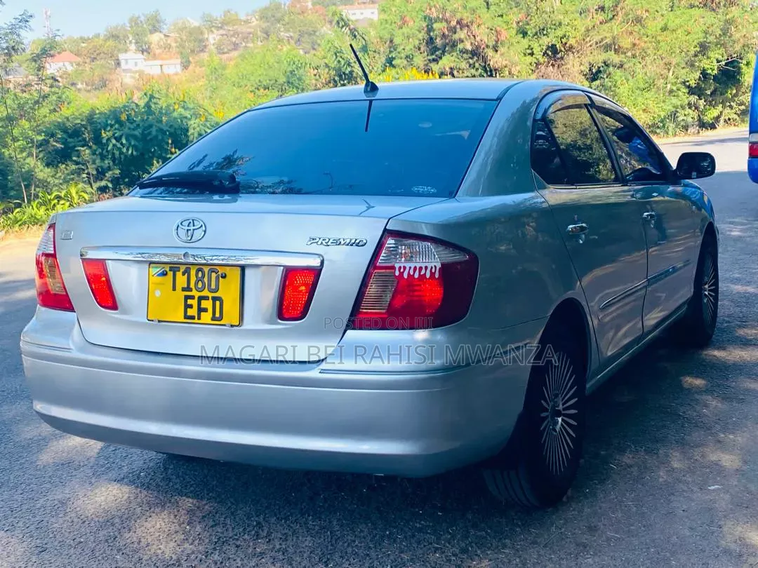Toyota Premio 2005 Silver
