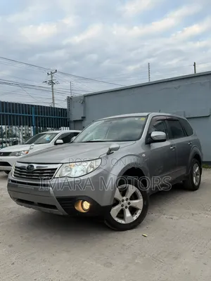 Subaru Forester 2010 Silver
