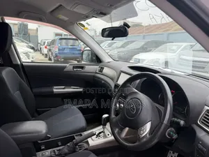 Subaru Forester 2010 Silver