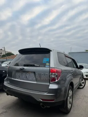Subaru Forester 2010 Silver