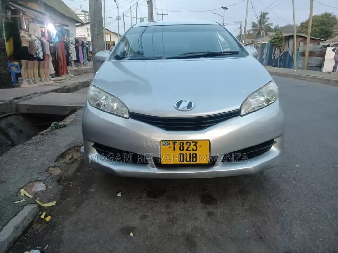 Toyota Wish 2012 Black