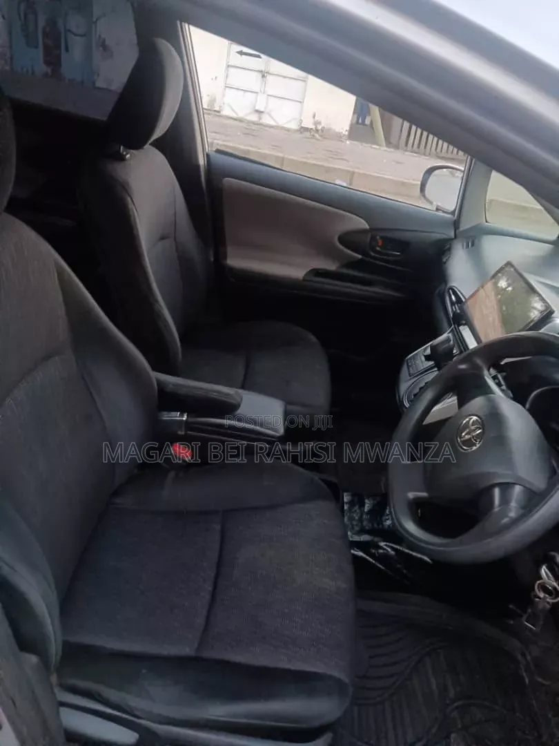 Toyota Wish 2012 Black