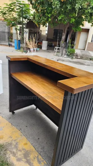 Classic Reception Table