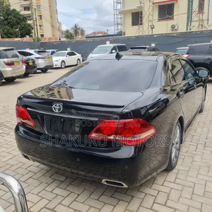 Toyota Crown 2009 Black