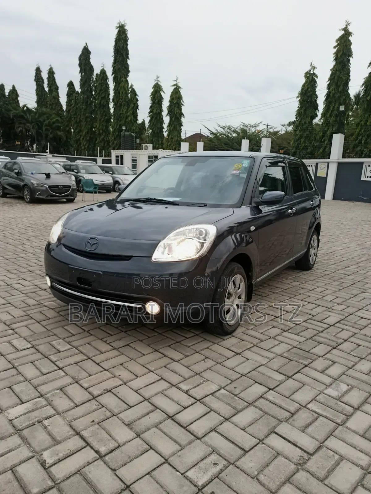 Mazda Verisa 2010 Gray