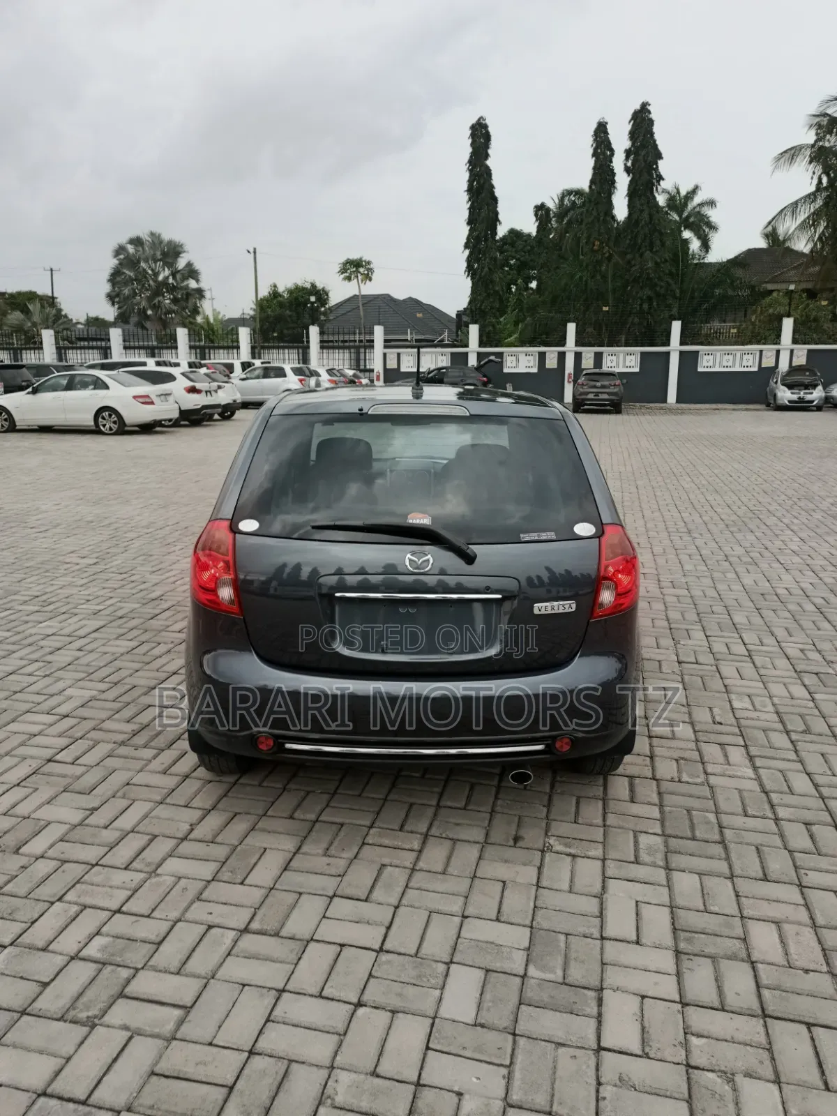Mazda Verisa 2010 Gray