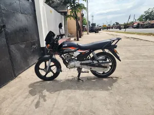 TVS HLX 125 2020 Black