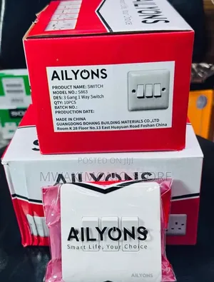 Ailyons 3 Gang 1 Way Switch (Model S863)