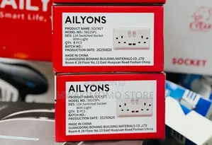Ailyons 13A Twin Switched Socket With Light.