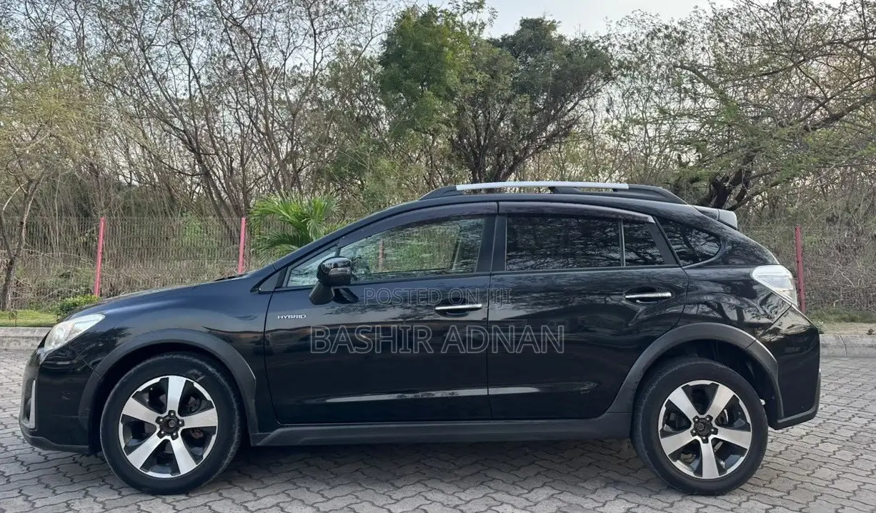 Subaru XV Hybrid 2016 Black
