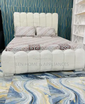 Kitanda 5/6 Color White Sofa Bed