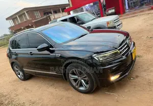 Volkswagen Tiguan 2017 Black