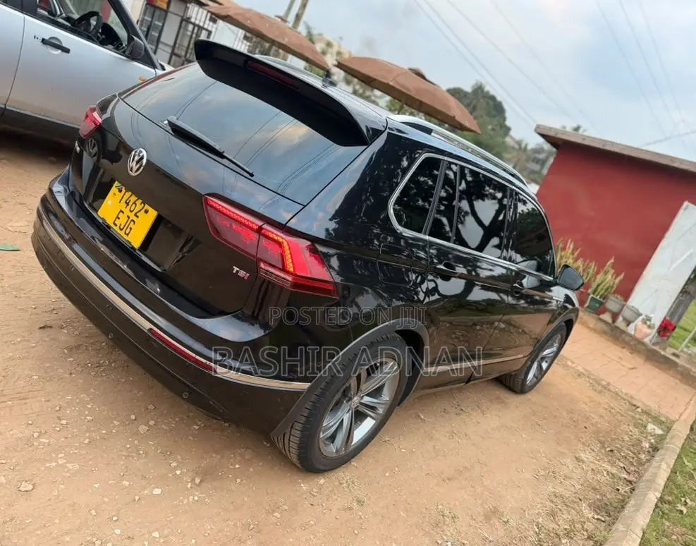 Volkswagen Tiguan 2017 Black