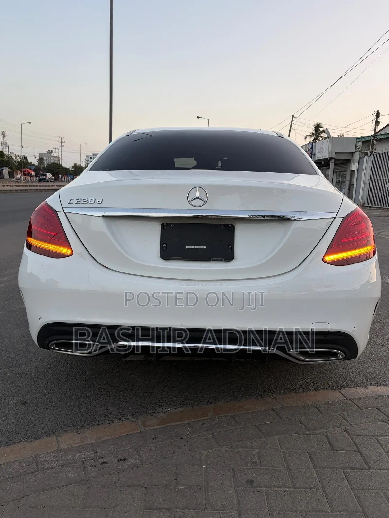 Mercedes-Benz C220 Classic 2019 White