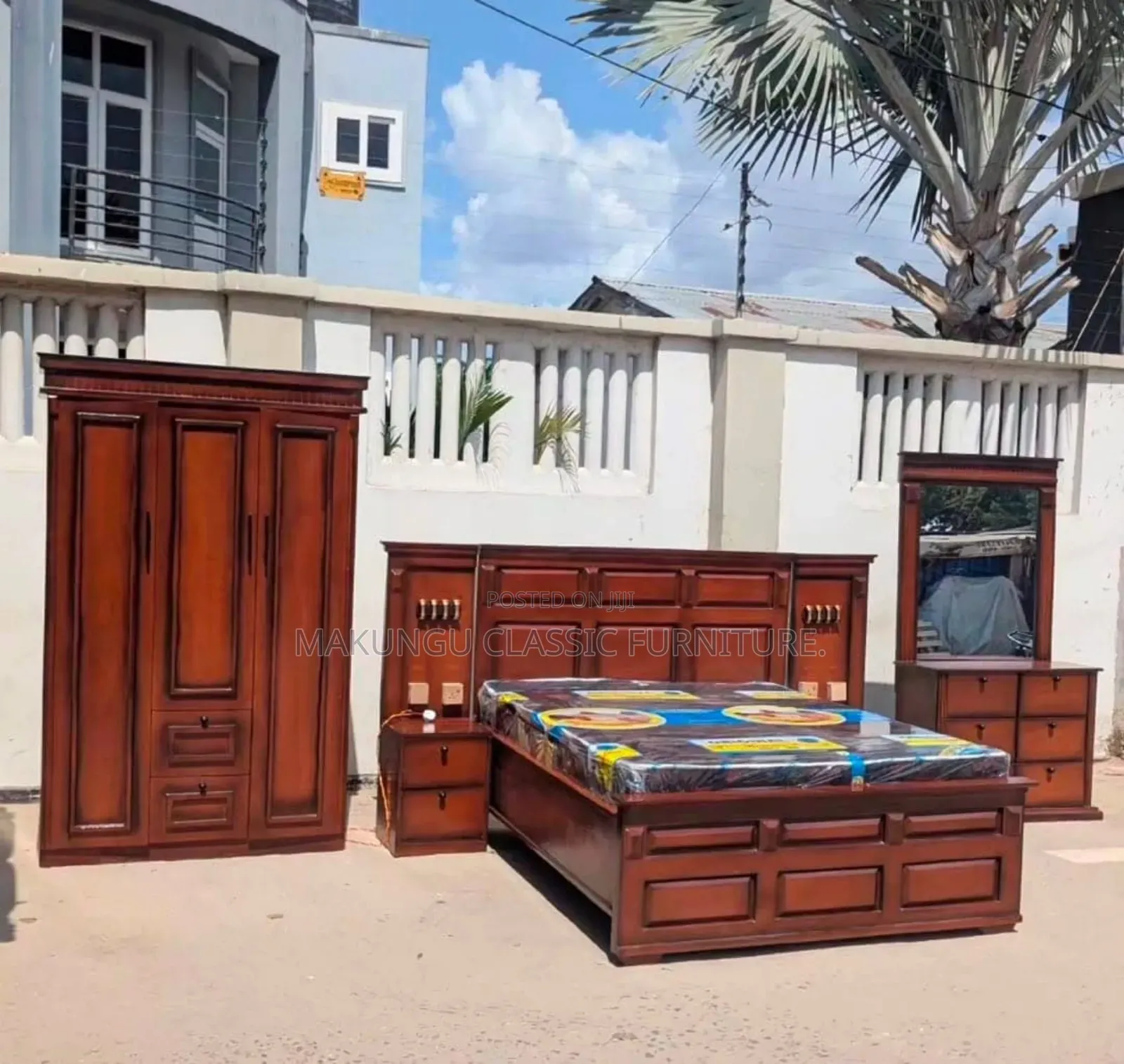 Furnitures Za Chumbani ,Kitanda Kabati Dressing Table