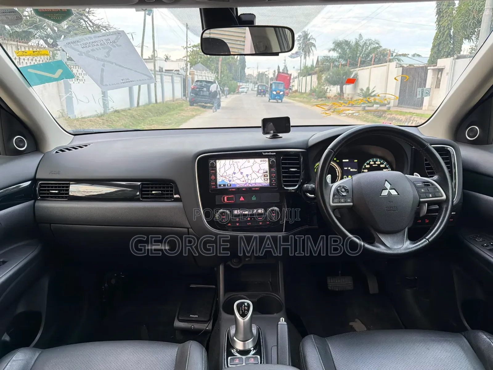 Mitsubishi Outlander 2013 White