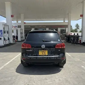 Volkswagen Touareg 2014 Black