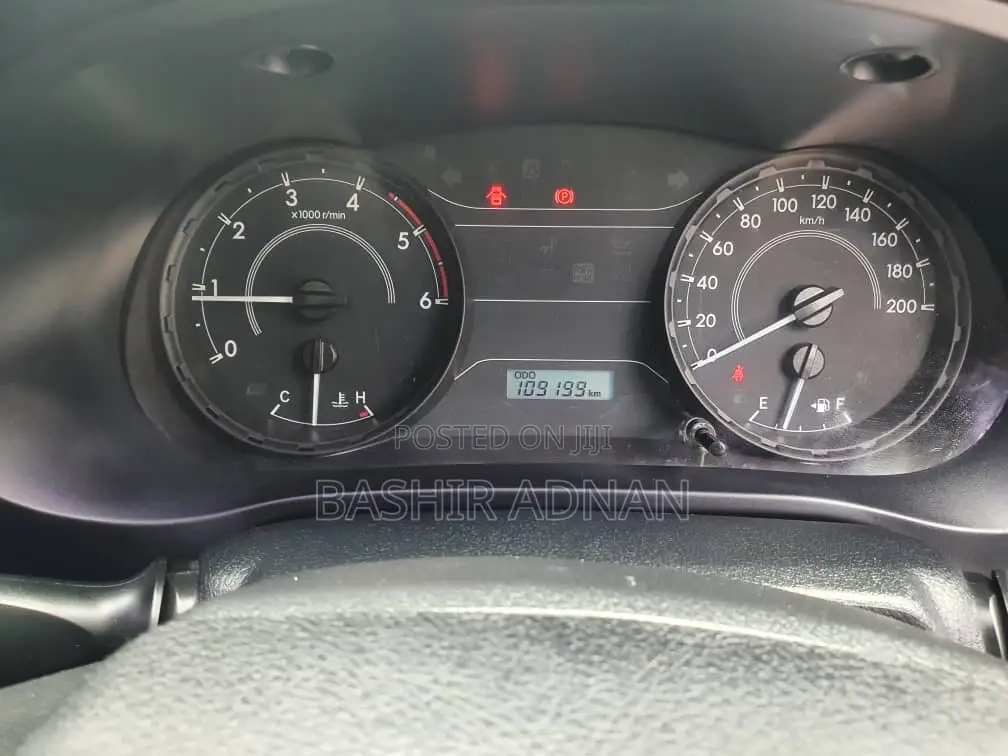 Toyota Hilux Revo Double Cab Deisel 2.4 AWD 2021 Silver