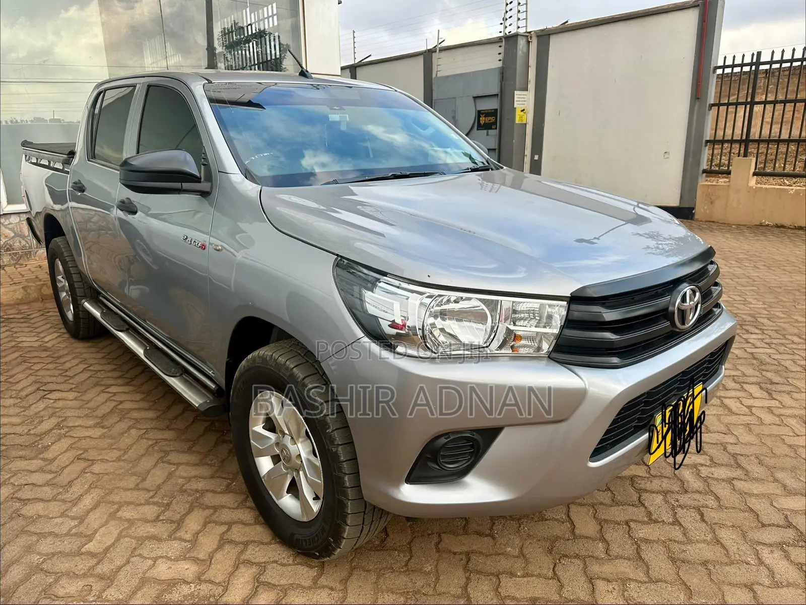 Toyota Hilux Revo Double Cab Deisel 2.4 AWD 2021 Silver