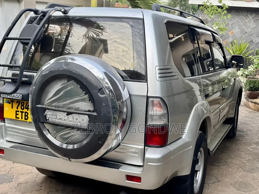 Toyota Land Cruiser Prado 2001 Beige