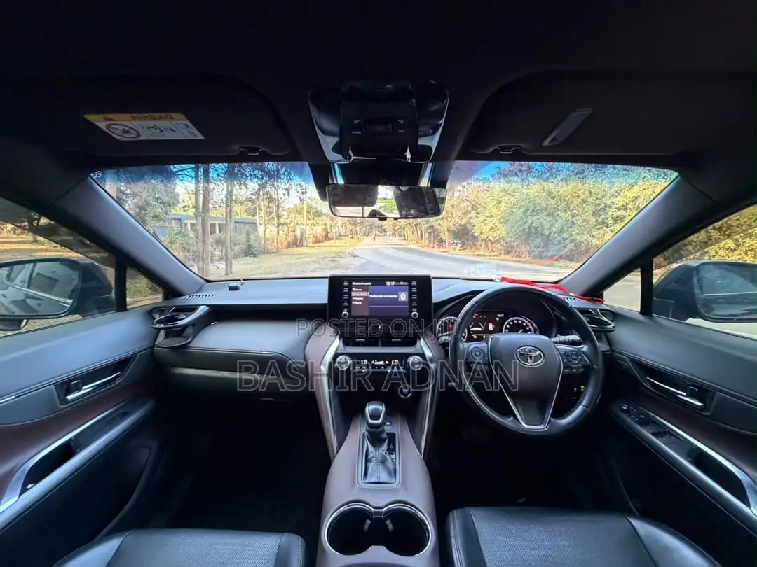 Toyota Harrier G 2021 Black