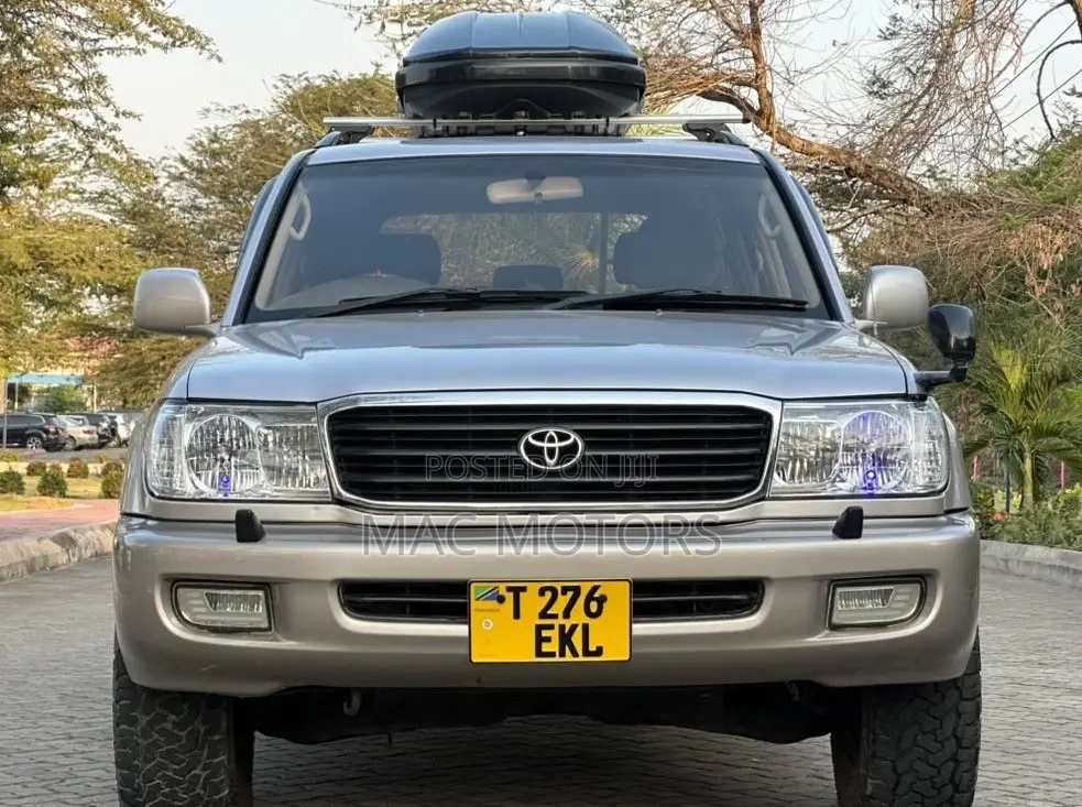 Toyota Land Cruiser 1998 Silver