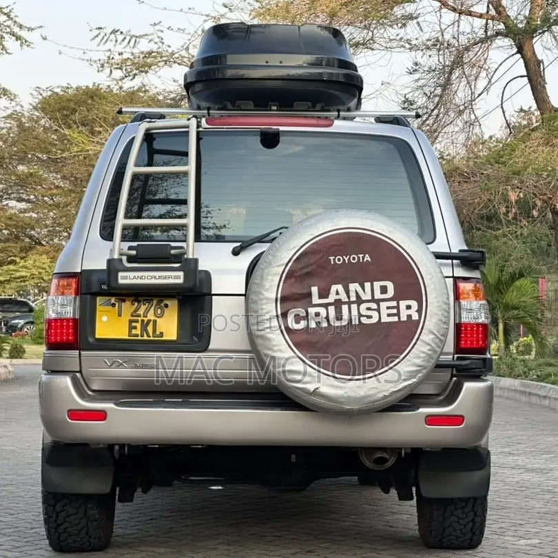 Toyota Land Cruiser 1998 Silver