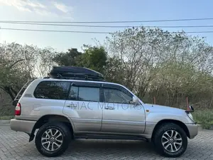 Toyota Land Cruiser 1998 Silver