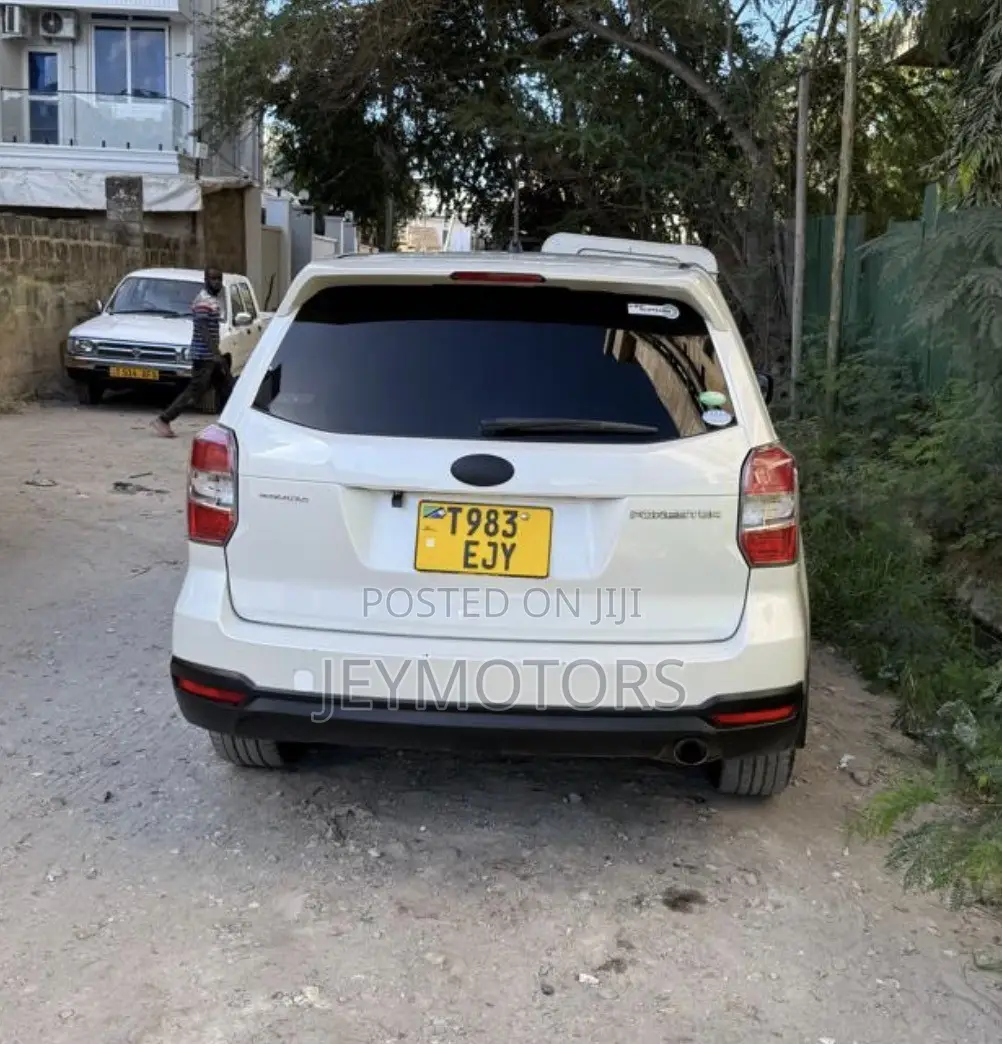 Subaru Forester 2013 White