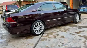 Toyota Crown Royale 2005 Maroon