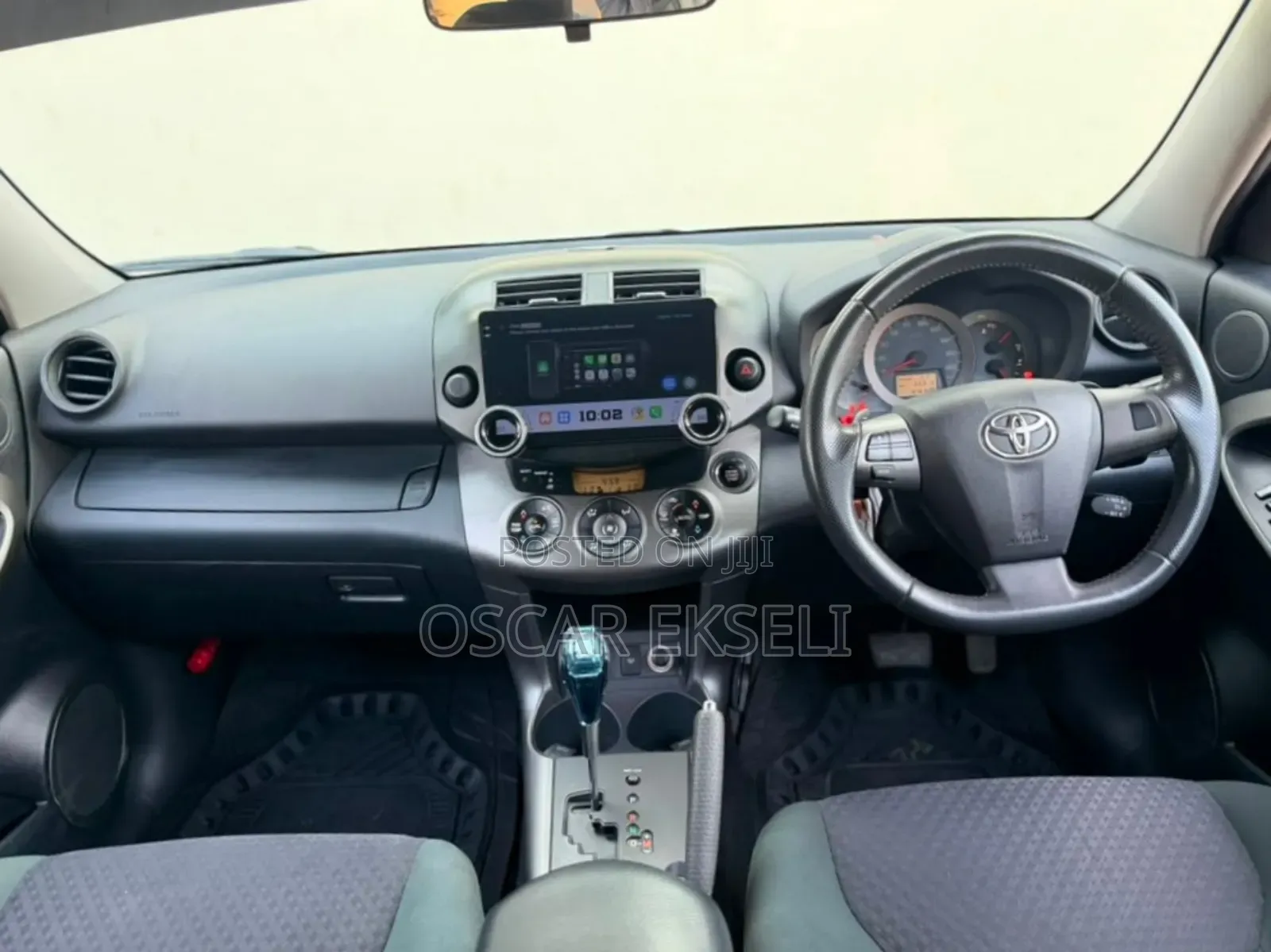 Toyota Vanguard 2011 White